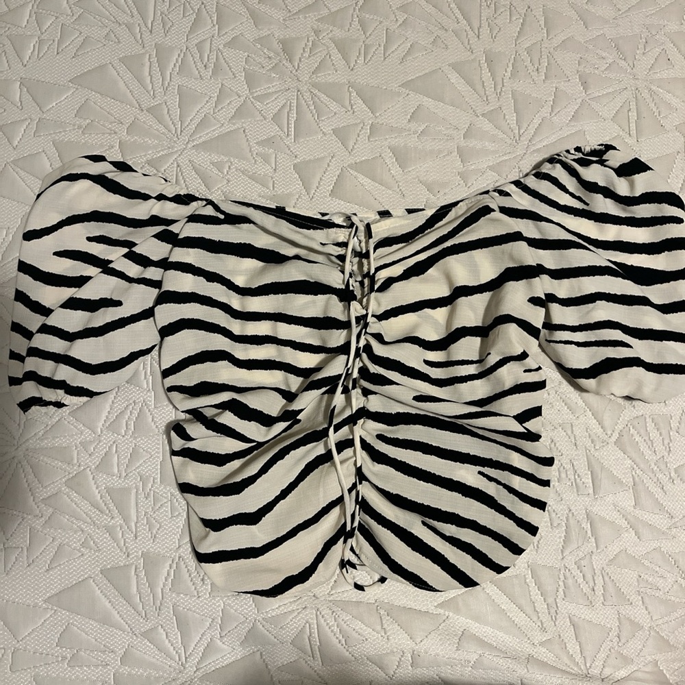 Women’s open shoulder blouse